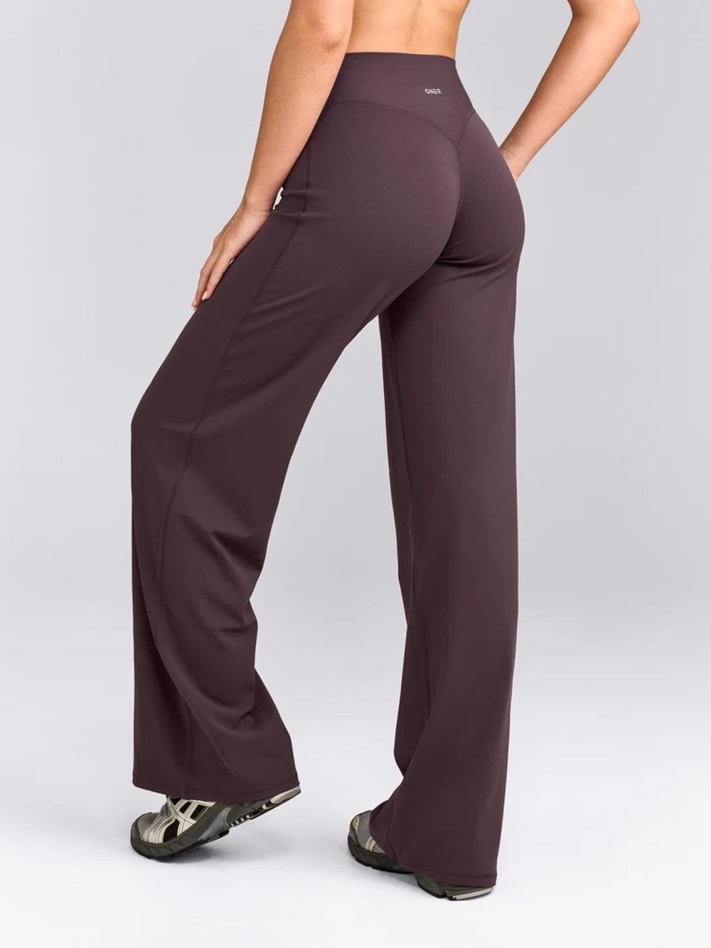 Oner Active SoftMotion Straight Leg Bottoms Dark Umber Brown M Long